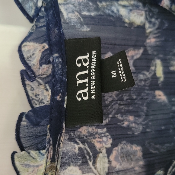 Ana M Sheer Floral Blouse - Picture 2 of 3